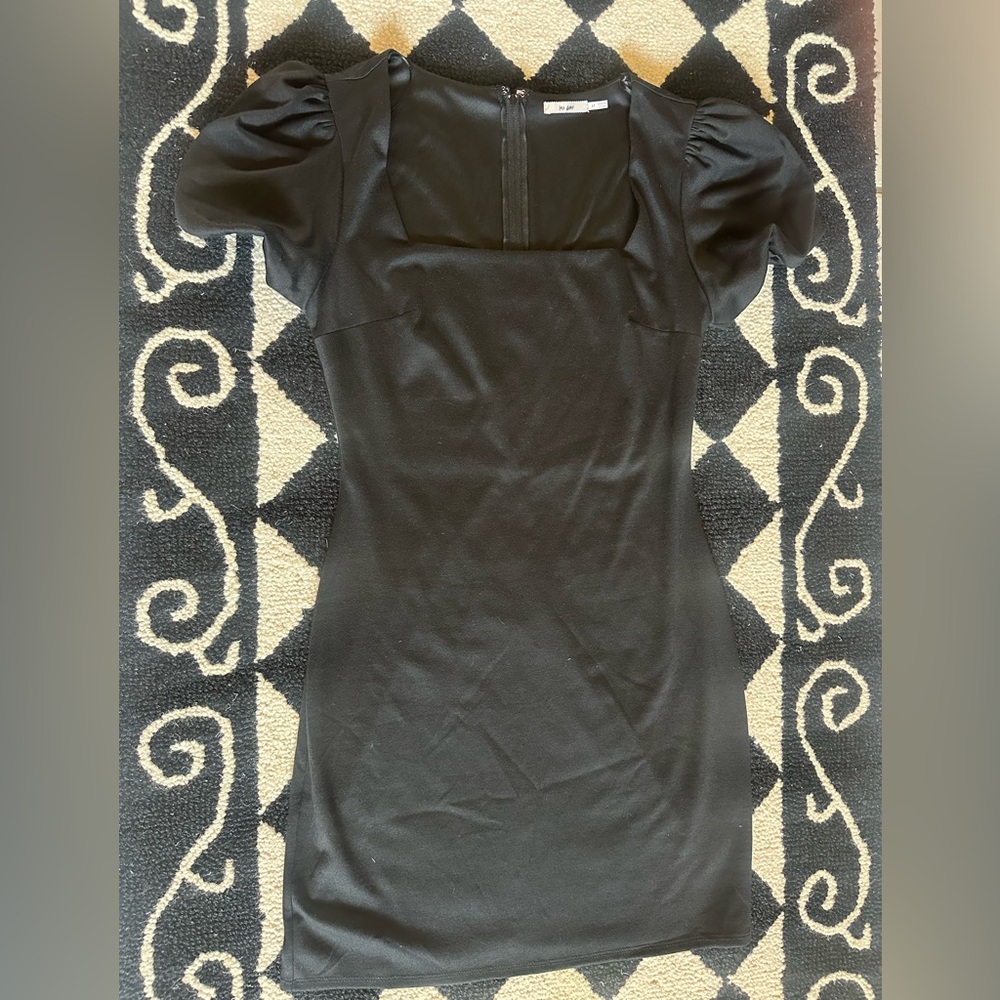Mi Ami Francesca's Black Stretchy Mini Dress Size Medium (Junior size)